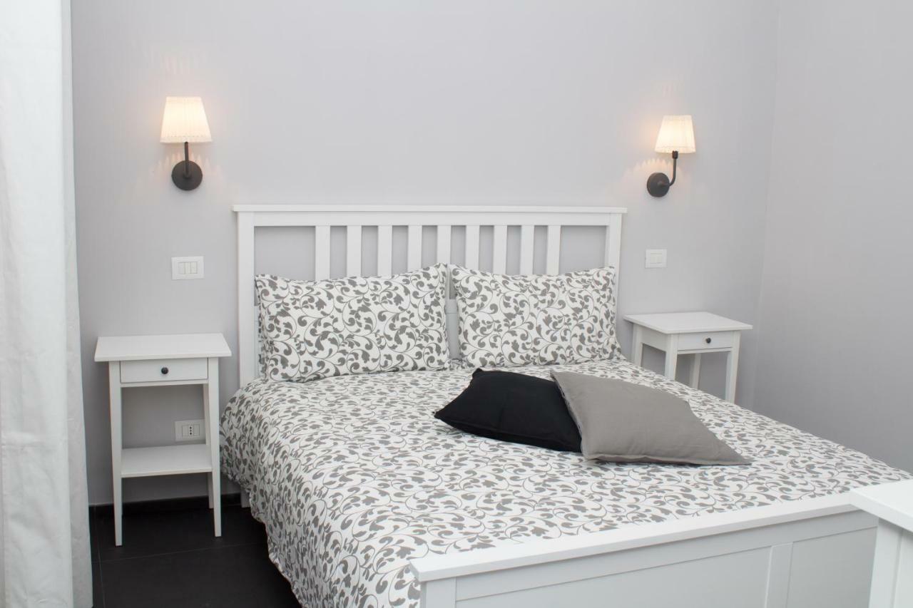Residenza Spinelli Apartment Naples Luaran gambar
