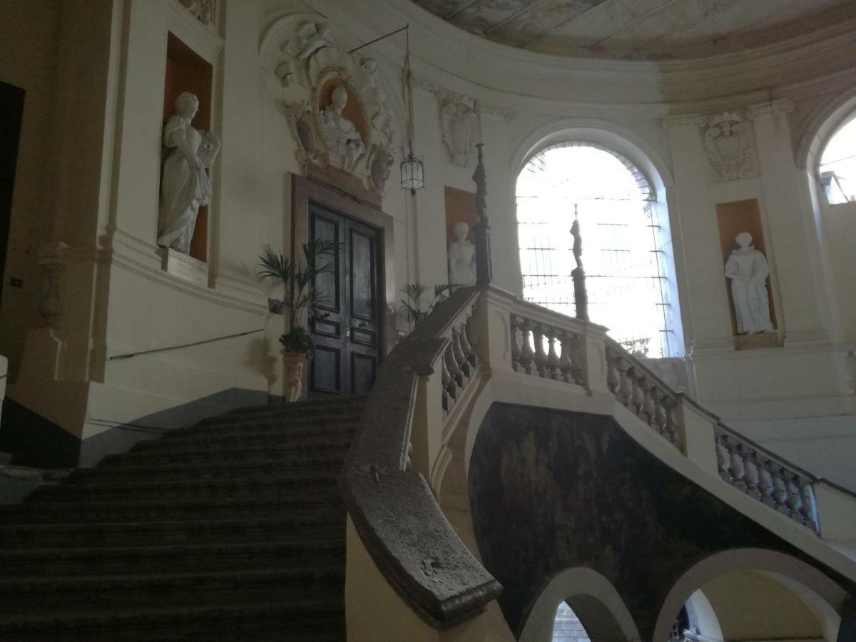 Residenza Spinelli Apartment Naples Luaran gambar