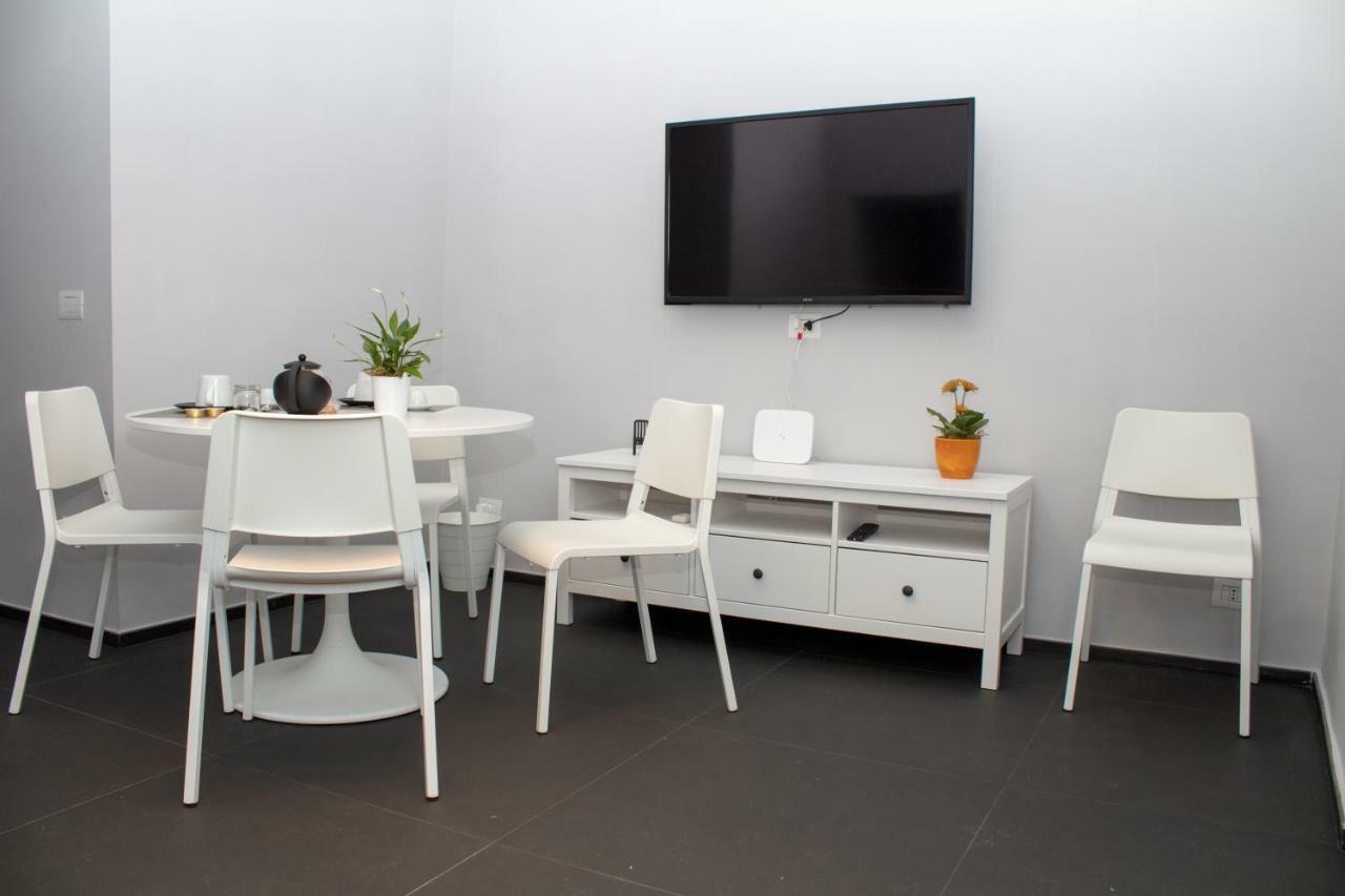 Residenza Spinelli Apartment Naples Luaran gambar