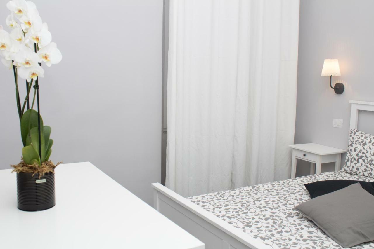 Residenza Spinelli Apartment Naples Luaran gambar